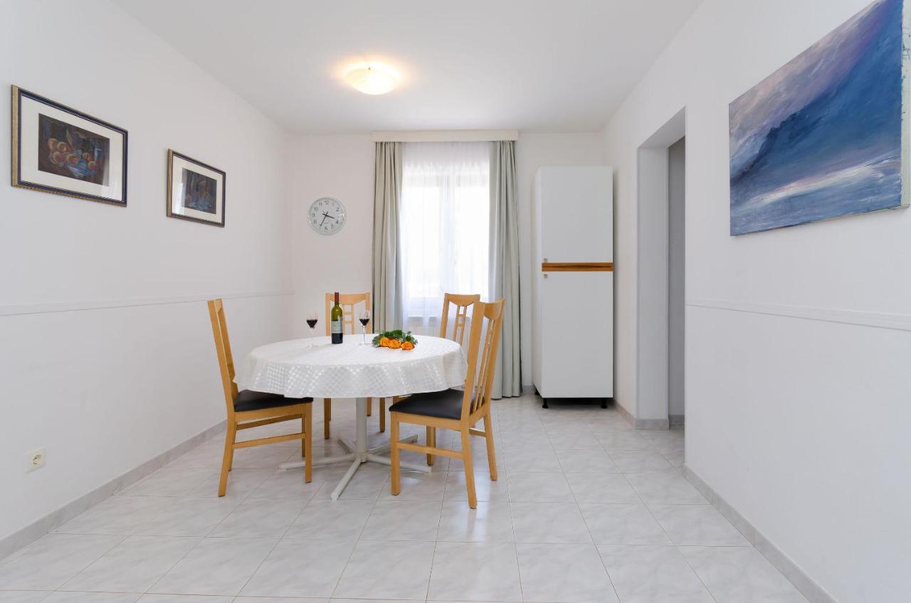 ורסאר Apartments Gloria מראה חיצוני תמונה