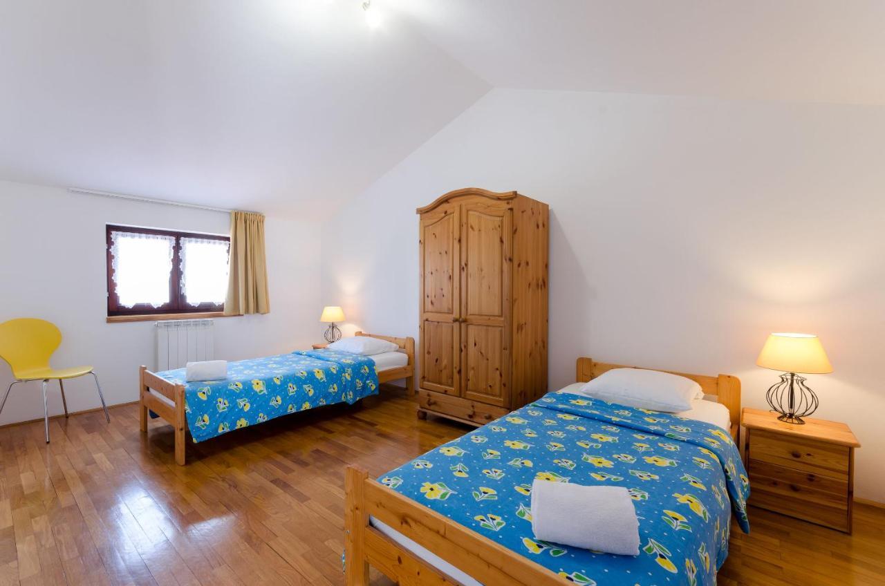 ורסאר Apartments Gloria מראה חיצוני תמונה
