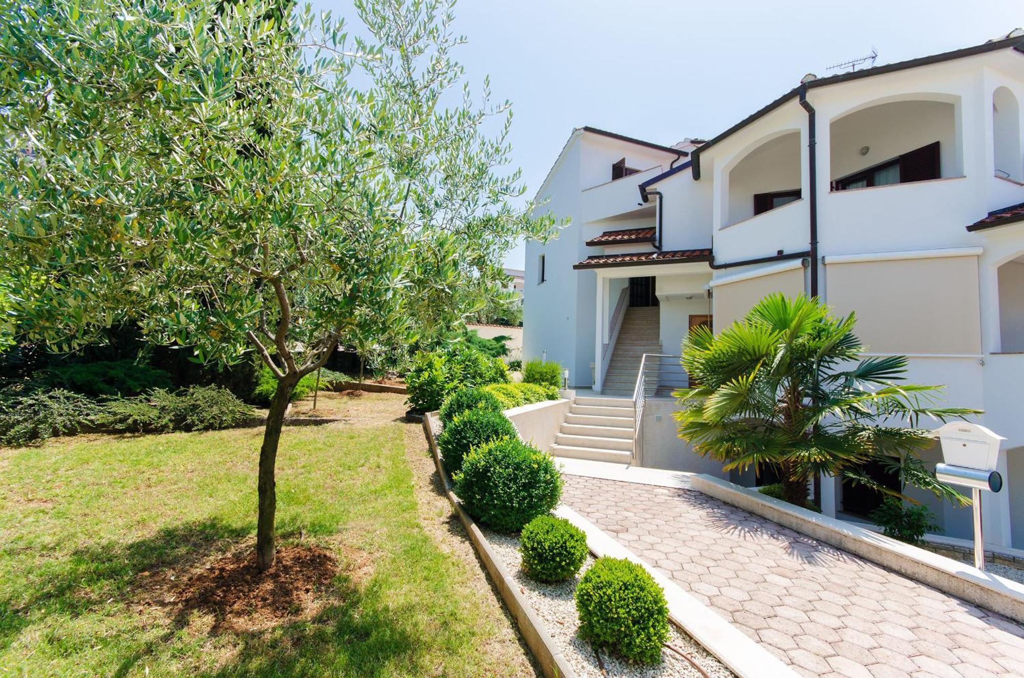 ורסאר Apartments Gloria מראה חיצוני תמונה