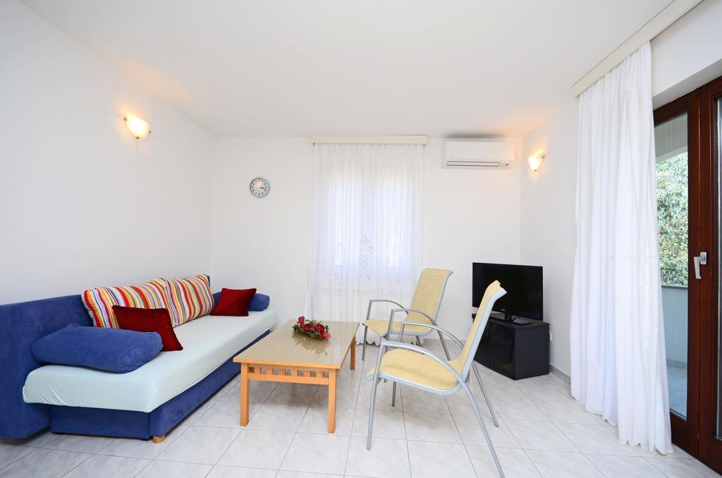 ורסאר Apartments Gloria מראה חיצוני תמונה