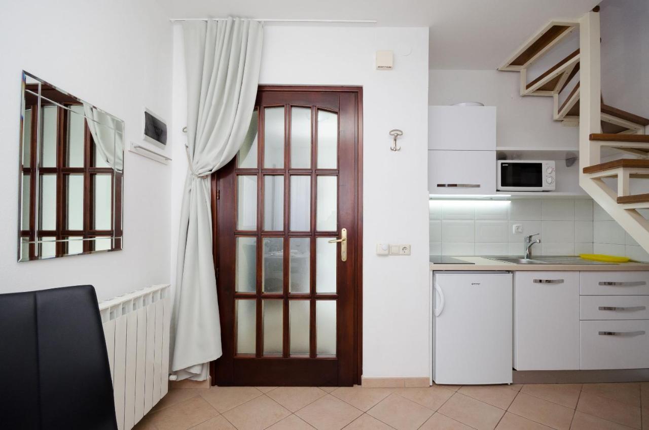 ורסאר Apartments Gloria מראה חיצוני תמונה